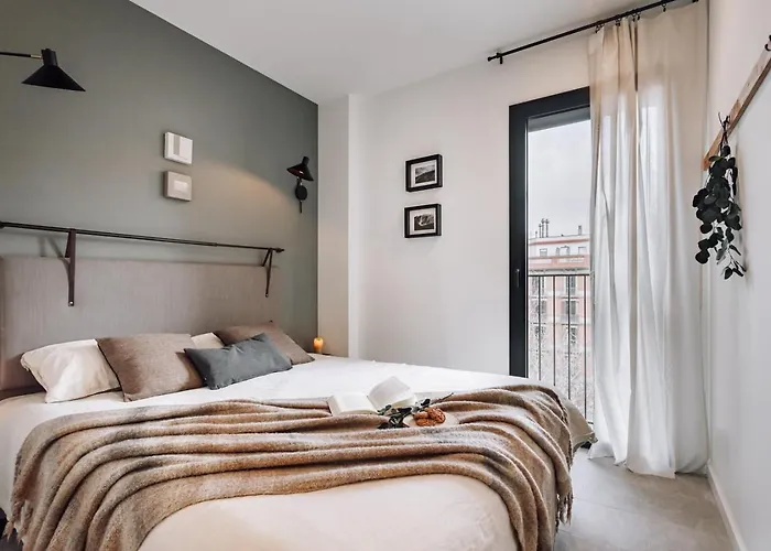 Taull - 3 Bedrooms In Eixample Esquerra *
